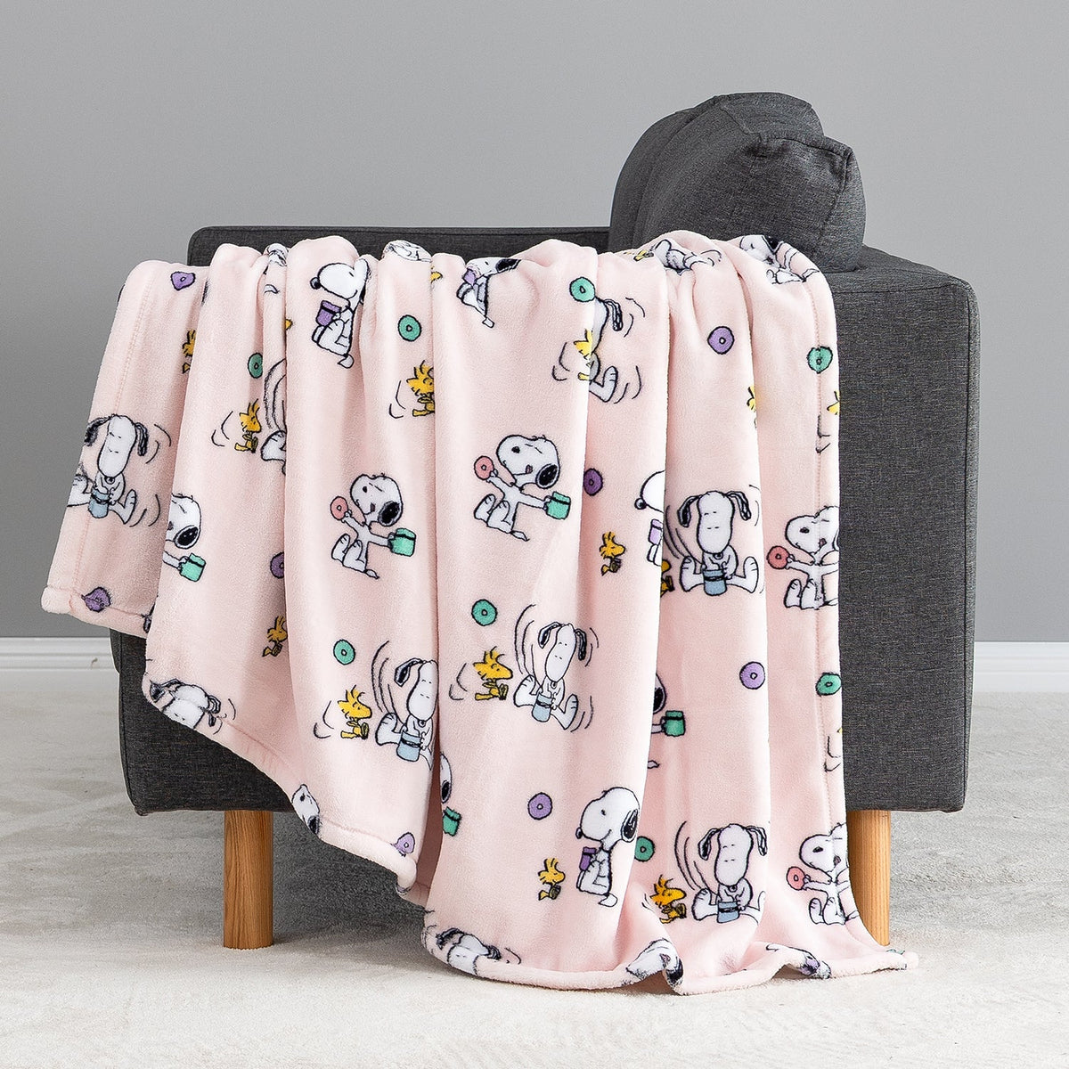 Peanuts® VelvetLoft® Throw