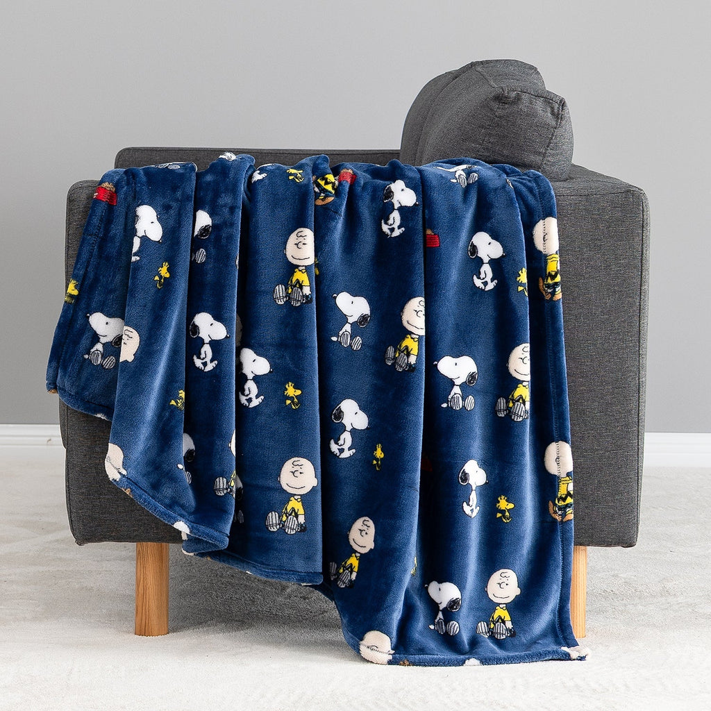 Peanuts® VelvetLoft® Throw