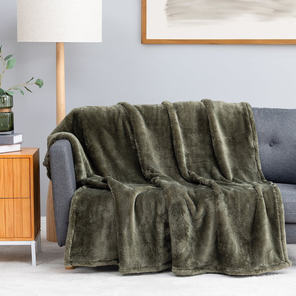 Premium Extra-Fluffy™ Throw
