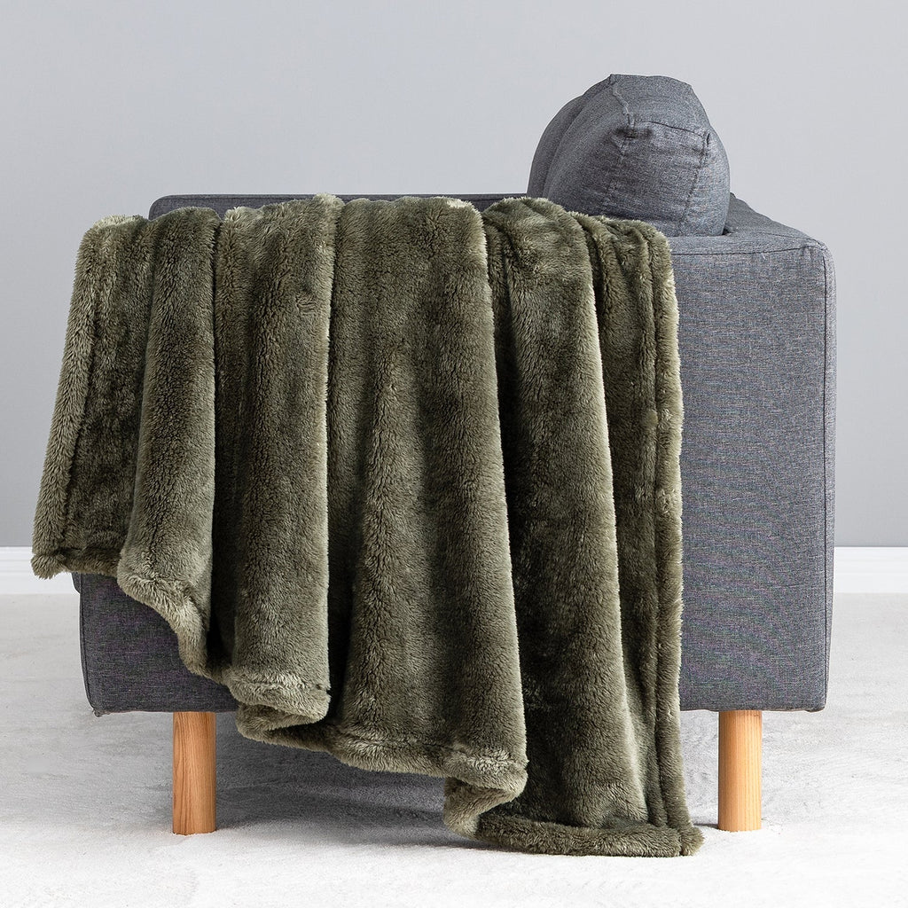 Premium Extra-Fluffy™ Throw
